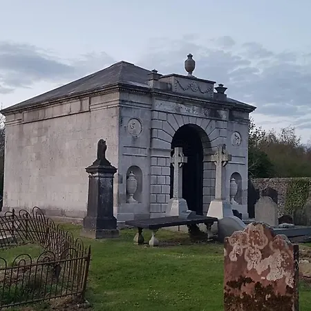 The Burrow, A Spacious Bungalow In Heart Of Ni Templepatrick Exterior photo