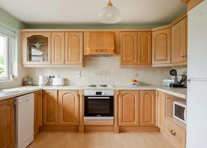 The Burrow, A Spacious Bungalow In Heart Of Ni