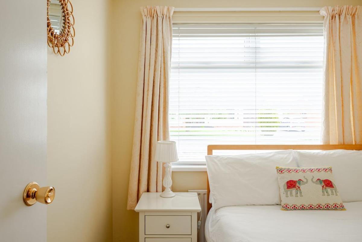 The Burrow, A Spacious In Heart Of Ni