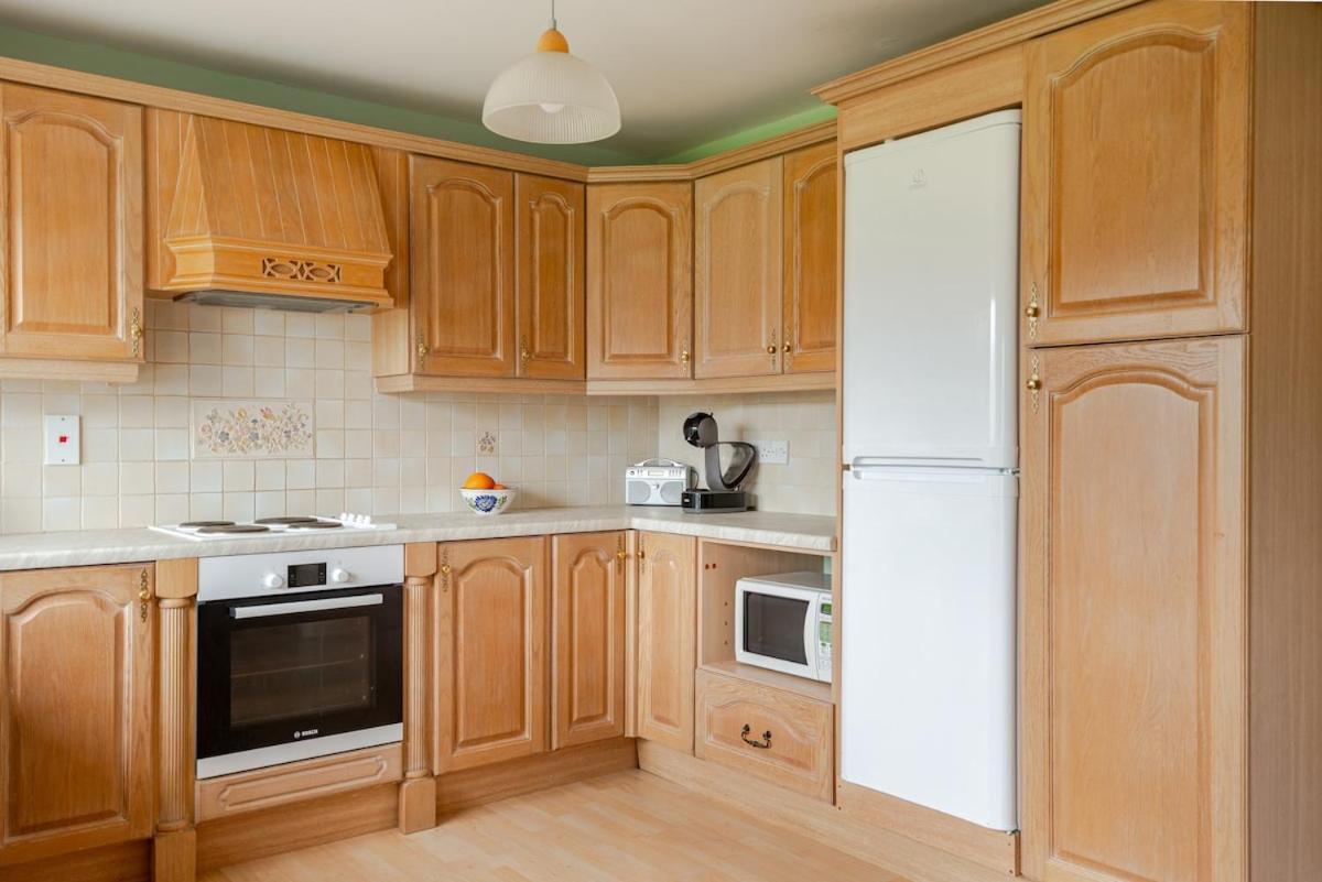 Holiday home The Burrow, A Spacious In Heart Of Ni Templepatrick