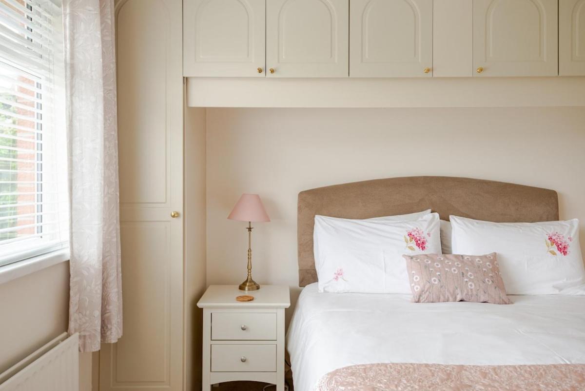 Holiday home The Burrow, A Spacious In Heart Of Ni *