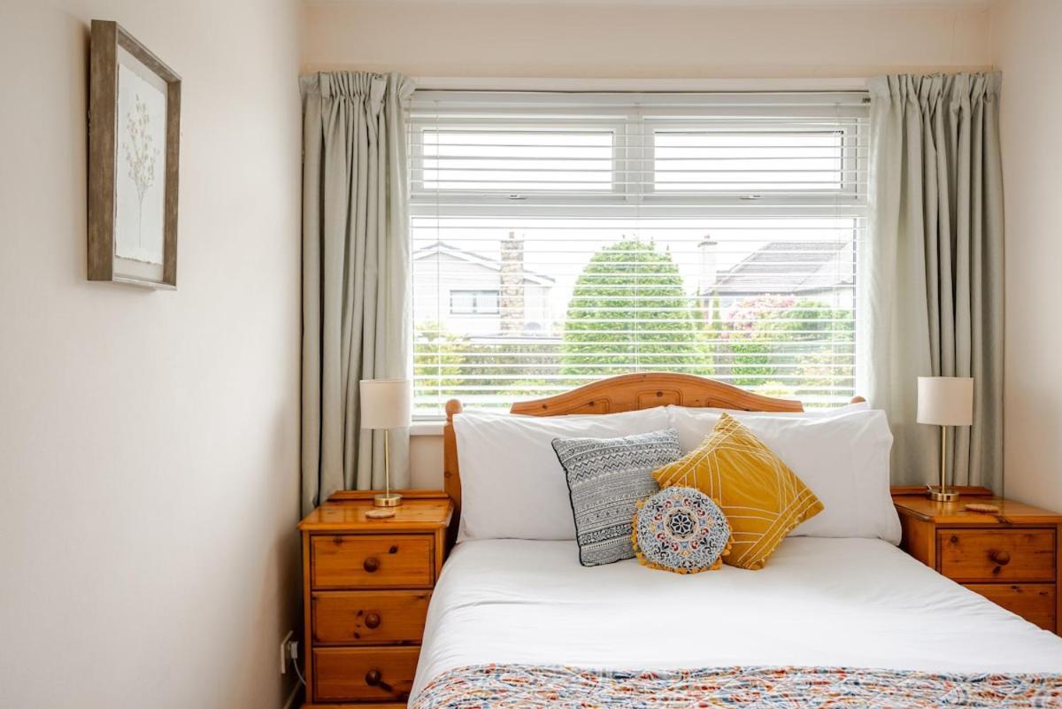 The Burrow, A Spacious In Heart Of Ni Holiday home